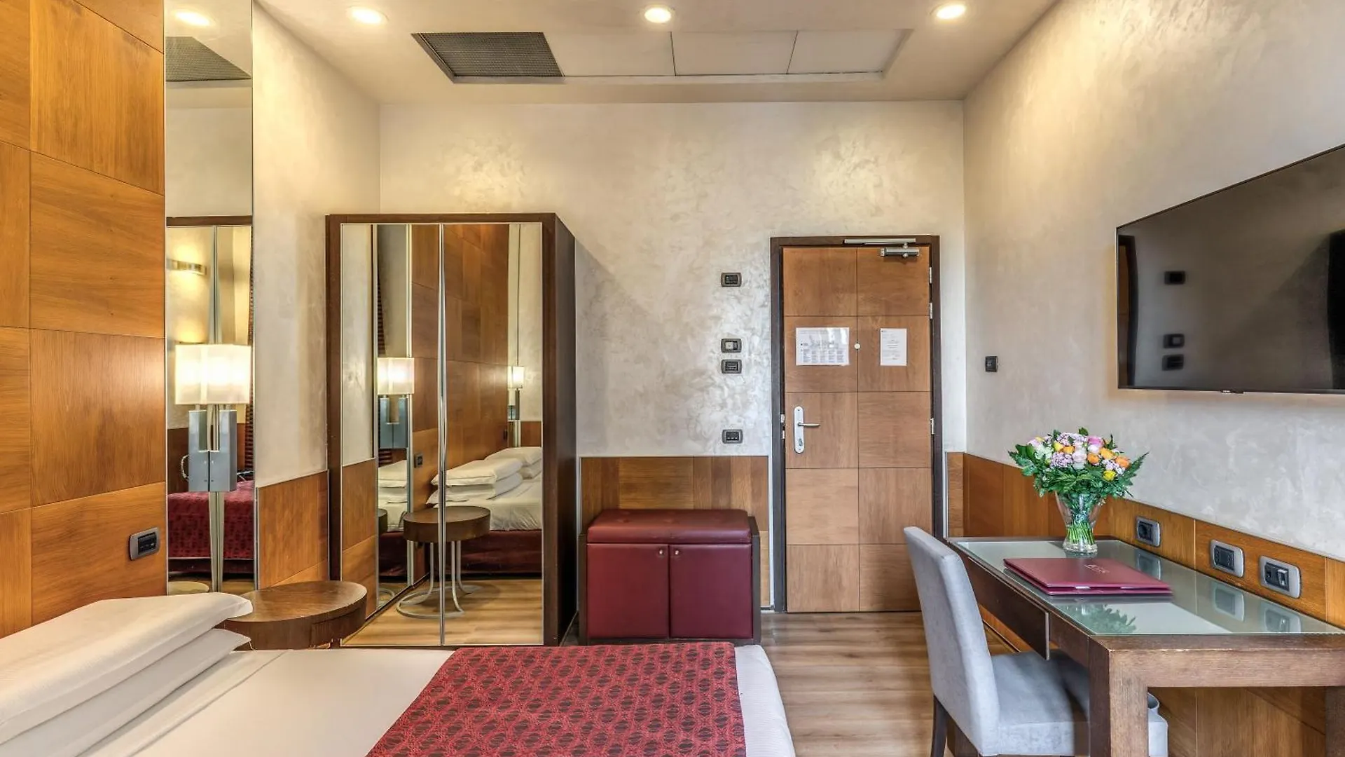 Kolbe Hotel Rome 4*,