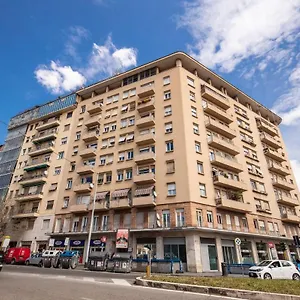 Otel Laura